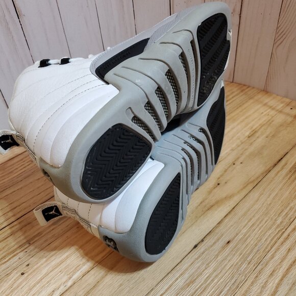 510815 108 Nike Air Jordan 12 Retro GS 'Wolf Grey' 7Y - Picture 5 of 6